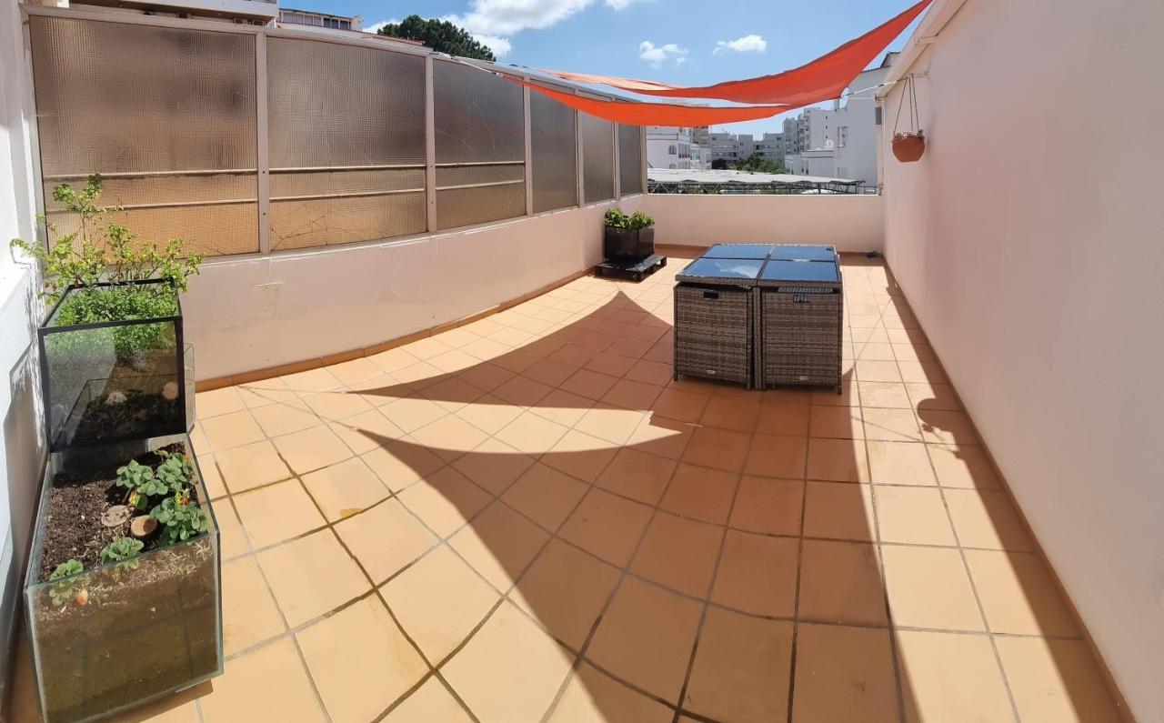 Ferienwohnung Apartamento T2 Com Terraco Grande Quarteira Exterior foto